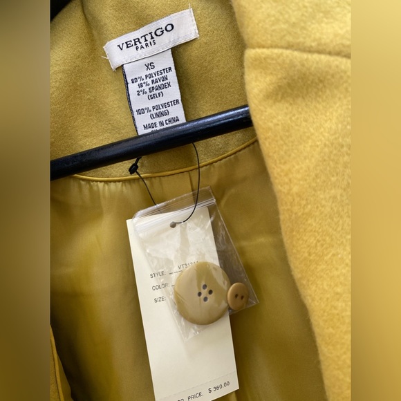 NWT Vertigo ParisSolid Notch Collar Size XS - Picture 5 of 13